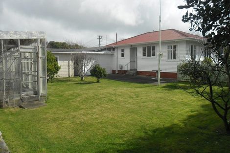 Photo of property in 67 Bluegum Road, Paraparaumu Beach, Paraparaumu, 5032