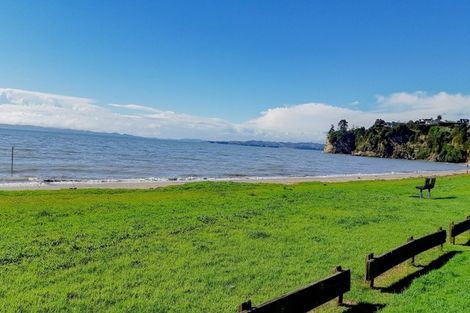 Photo of property in 47 The Esplanade, Eastern Beach, Auckland, 2012