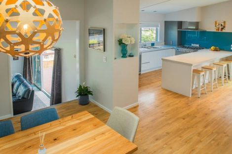 Photo of property in 9 Bell Bird Rise, Picton, 7220