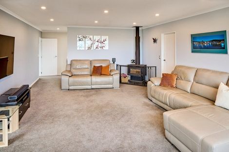 Photo of property in 26 Herewini Street, Titahi Bay, Porirua, 5022