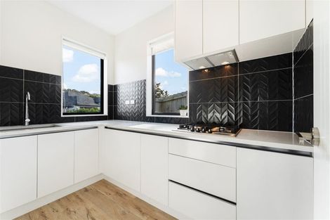 Photo of property in 9 Kahu Close, Orewa, 0931