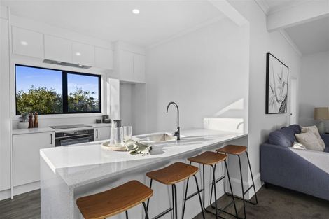 Photo of property in 12 Dyers Pass Road, Cashmere, Christchurch, 8022