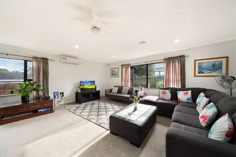 Photo of property in 12 Palmer Avenue, Glen Eden, Auckland, 0602