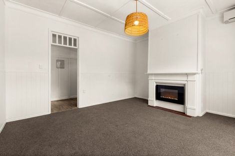 Photo of property in 16 Hammond Road, Taradale, Napier, 4112