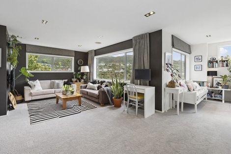 Photo of property in 405b Karori Road, Karori, Wellington, 6012