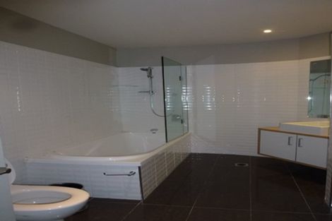 Photo of property in 2/4 Reads Quay, Gisborne, 4010