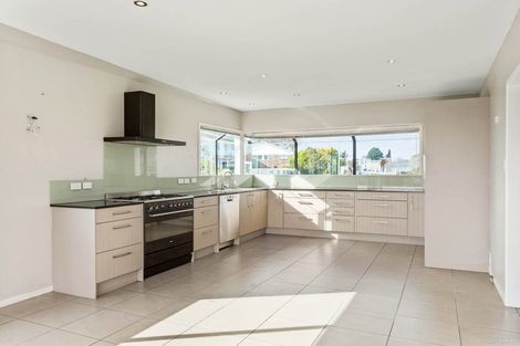 Photo of property in 12 Suzetta Place, Sunnyhills, Auckland, 2010