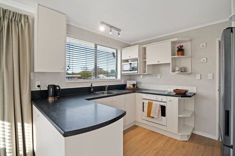 Photo of property in 1a James Condon Place, Redwood, Christchurch, 8051