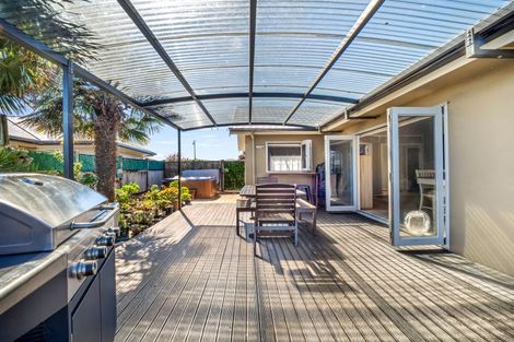 Photo of property in 3 Bouvardia Avenue, Milson, Palmerston North, 4414