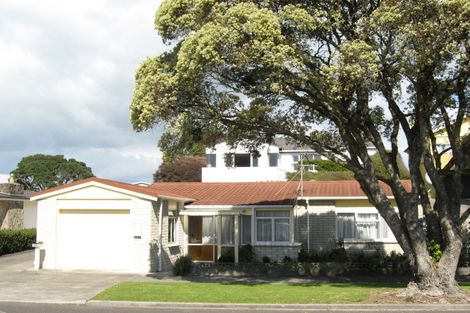 Photo of property in 34 Mclean Street, Strandon, New Plymouth, 4312