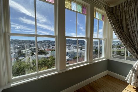 Photo of property in 21 Austin Street, Mount Victoria, Wellington, 6011