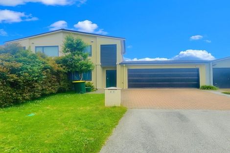 Photo of property in 64 Tiger Drive, Golflands, Auckland, 2013