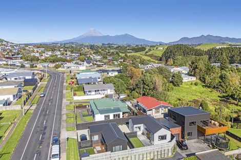 Photo of property in 140 Ngamotu Road, Spotswood, New Plymouth, 4310