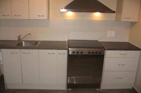 Photo of property in 21a Cotswold Crescent, Newlands, Wellington, 6037