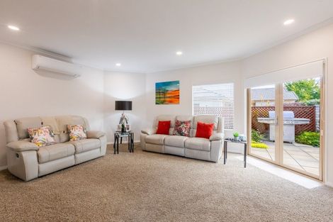 Photo of property in 14 Blythfield Place, Taradale, Napier, 4112