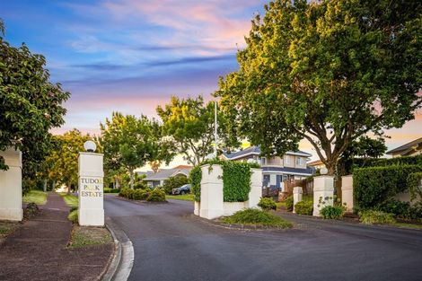 Photo of property in 24a Bluefin Way, West Harbour, Auckland, 0618