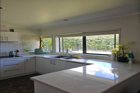 Photo of property in 33 Saint James Drive, Huntington, Hamilton, 3210