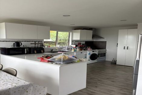 Photo of property in 15 Noeleen Street, Glenfield, Auckland, 0629