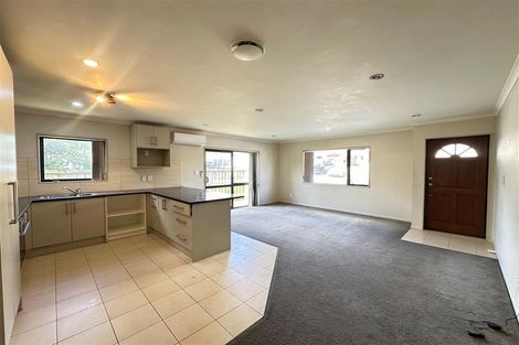 Photo of property in 32c Gifford Road, Papatoetoe, Auckland, 2025
