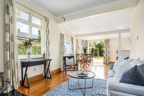 Photo of property in 57 Martin Avenue, Beckenham, Christchurch, 8023