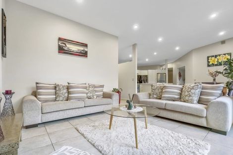 Photo of property in 20 Bendalls Lane, Oratia, Auckland, 0604