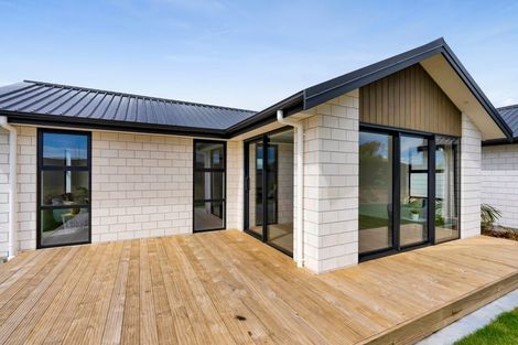 Photo of property in 11a James Drive, Bell Block, New Plymouth, 4312