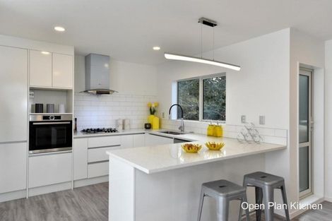 Photo of property in 7a Fuchsia Place, Birkdale, Auckland, 0626