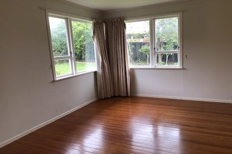 Photo of property in 4 La Trobe Street, Pakuranga Heights, Auckland, 2010