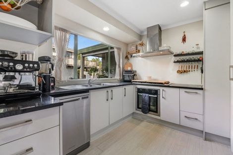 Photo of property in 25a Jelas Road, Red Beach, 0932