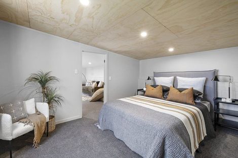 Photo of property in 44 Karamea Street, Whalers Gate, New Plymouth, 4310