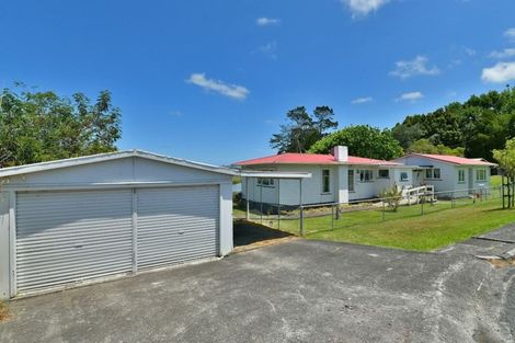 Photo of property in 35 Kowhai Street, Helensville, 0800
