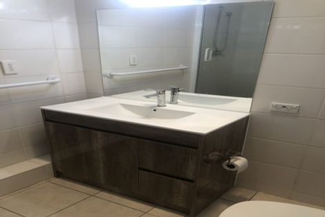 Photo of property in 45 Ravenwood Drive, Forrest Hill, Auckland, 0620