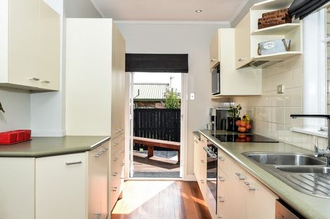 Photo of property in 20 Taylor Terrace, St Andrews, Hamilton, 3200