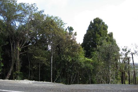 Photo of property in 571 Scenic Drive, Waiatarua, Auckland, 0612