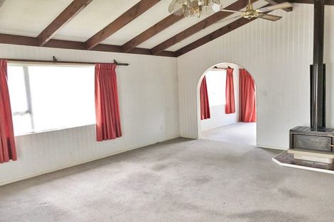 Photo of property in 8 Zenith Place, Conifer Grove, Takanini, 2112