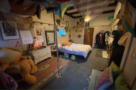 Photo of property in 135 Wallace Street, Mount Cook, Wellington, 6021