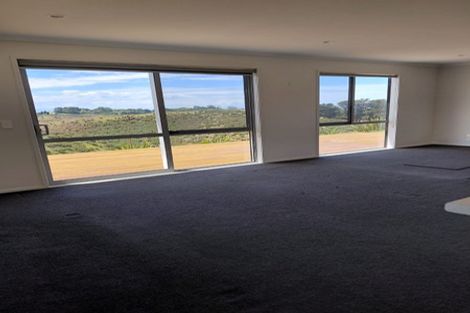 Photo of property in 37 Quarry Ridge, Poraiti, Napier, 4182