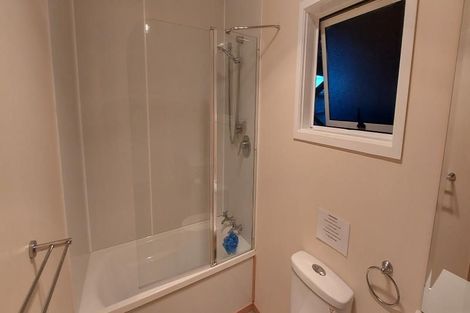 Photo of property in 30 Beach Road, Onerahi, Whangarei, 0110