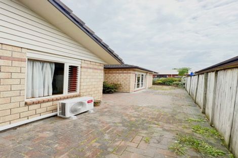 Photo of property in 14 Monash Place, Flat Bush, Auckland, 2016