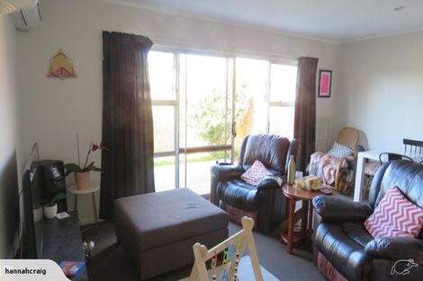Photo of property in 2/18 Koromiko Street, New Lynn, Auckland, 0600