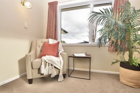 Photo of property in 4 Tararua Crescent, Carterton, 5713