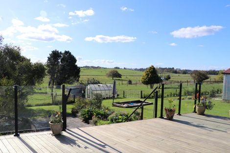 Photo of property in 2220 Kakaramea Road, Ngahinapouri, Hamilton, 3290