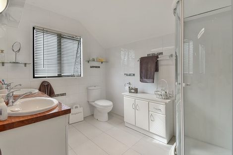 Photo of property in 1/15 Roys Road, Weymouth, Auckland, 2103