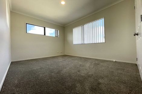Photo of property in 68a Priestley Drive, Bucklands Beach, Auckland, 2014