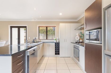 Photo of property in 11 Dunvegan Rise, East Tamaki Heights, Auckland, 2016