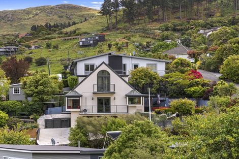 Photo of property in 24 Cornwall Road, Lyttelton, 8082