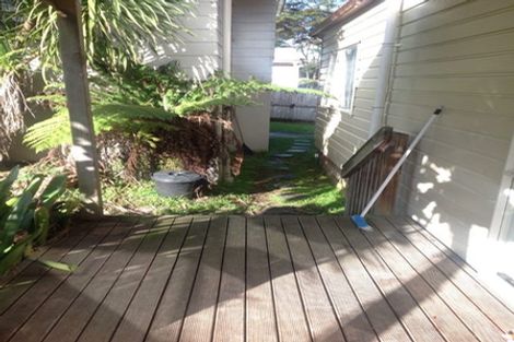 Photo of property in 11 West Harbour Drive, West Harbour, Auckland, 0618