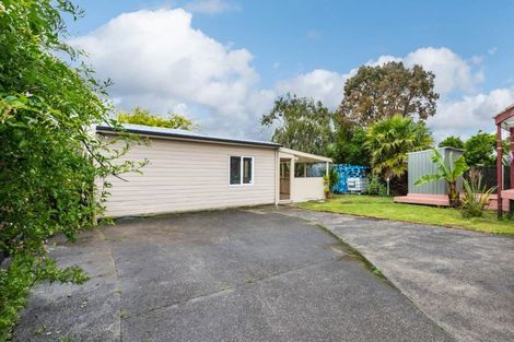 Photo of property in 92 Bruce Mclaren Road, Henderson, Auckland, 0612