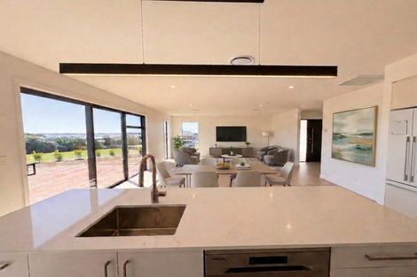 Photo of property in 22 Korora Crescent, Omokoroa, 3114