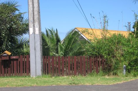 Photo of property in 132 Manuka Road, Bayview, Auckland, 0629